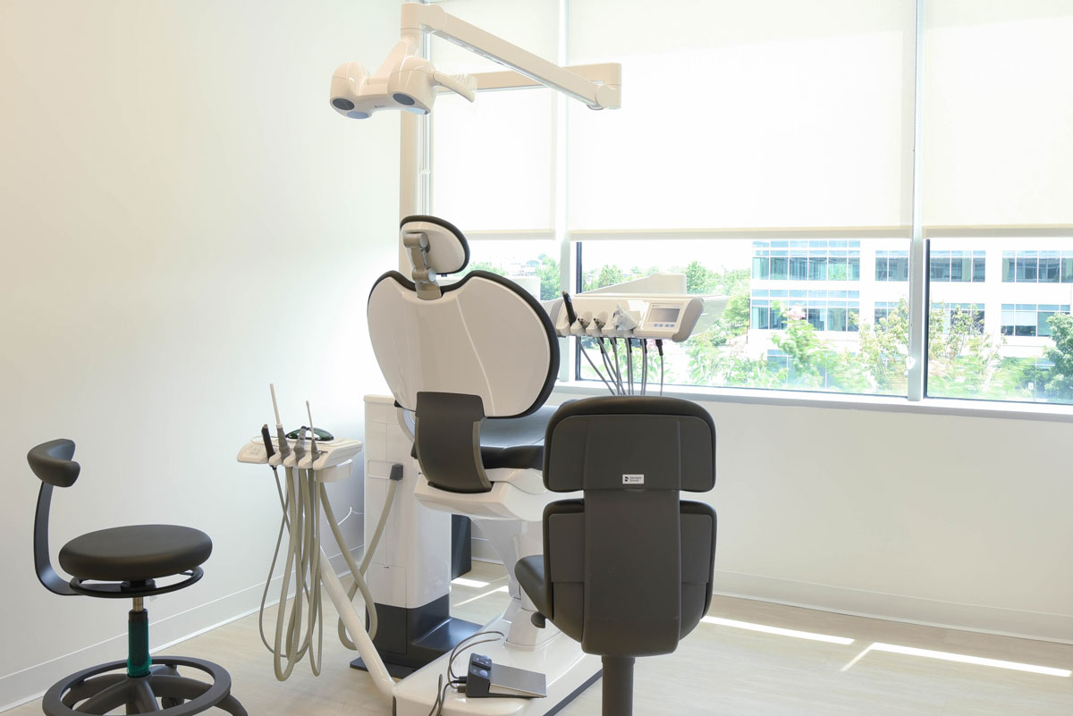 Project Dental Dental Chair Setup 71938.jpg Project Dental modern dental chair and equipment in Rockville, MD clinic room